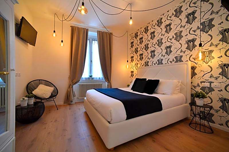 Lainez Rooms & Suites