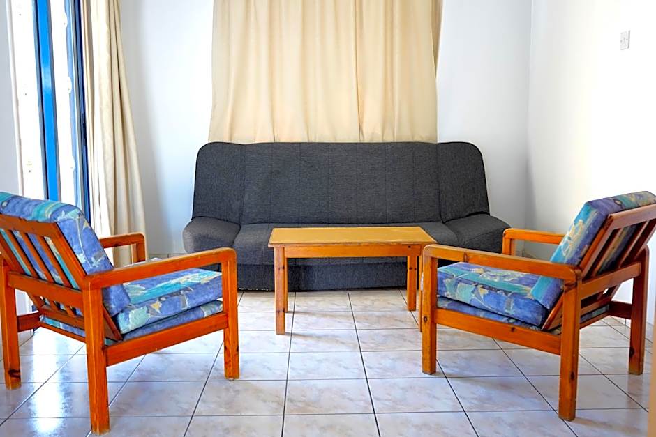 Green Bungalows Hotel Apartments