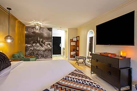 King Room - Non-Smoking