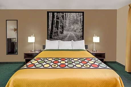 1 King Bed, Studio Suite, Non-Smoking