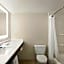 Holiday Inn Express and Suites Sarasota East By IHG