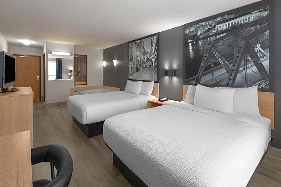 Super 8 by Wyndham Quebec City