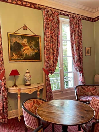 Superior Family Room