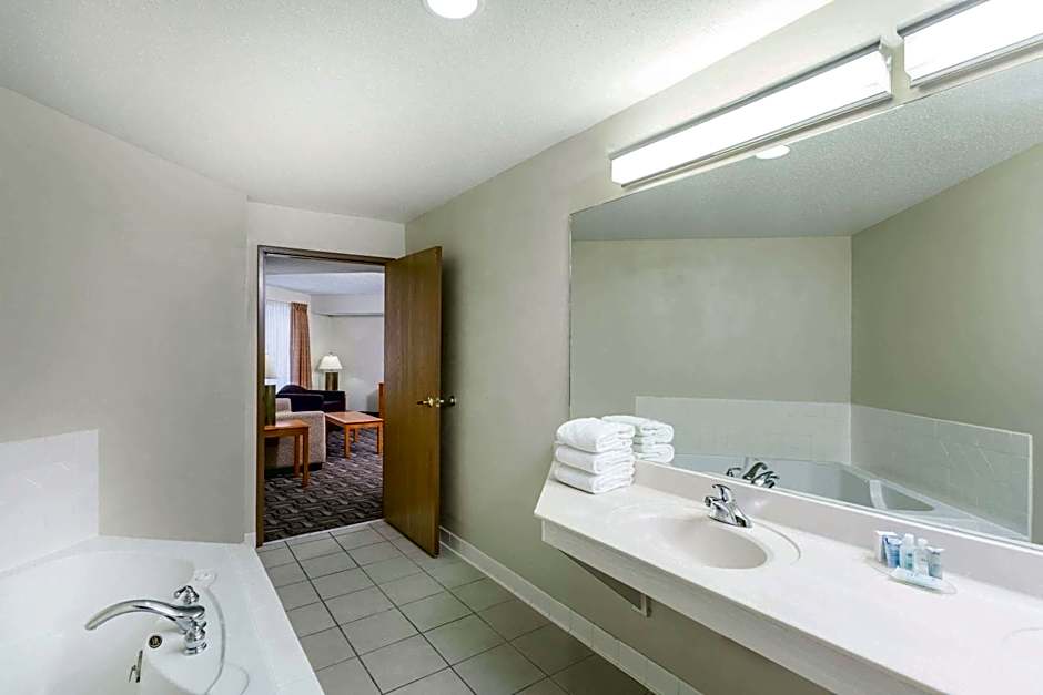 Wyndham Garden Madison Fitchburg