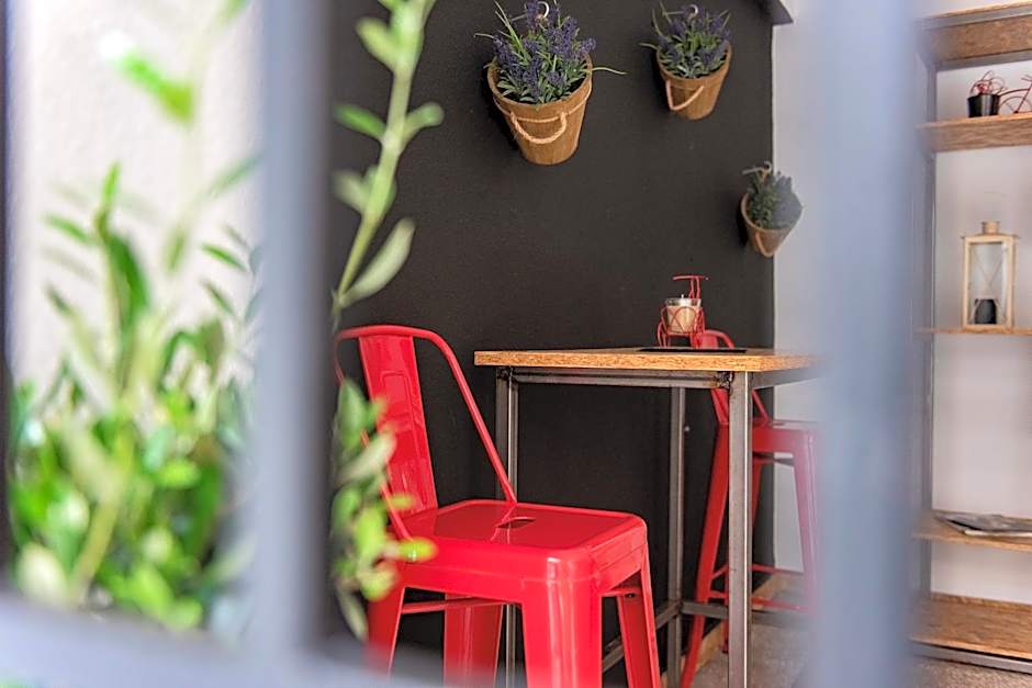 Piraeus Premium Suites