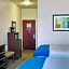 Holiday Inn Express Delano Highway 99 By IHG