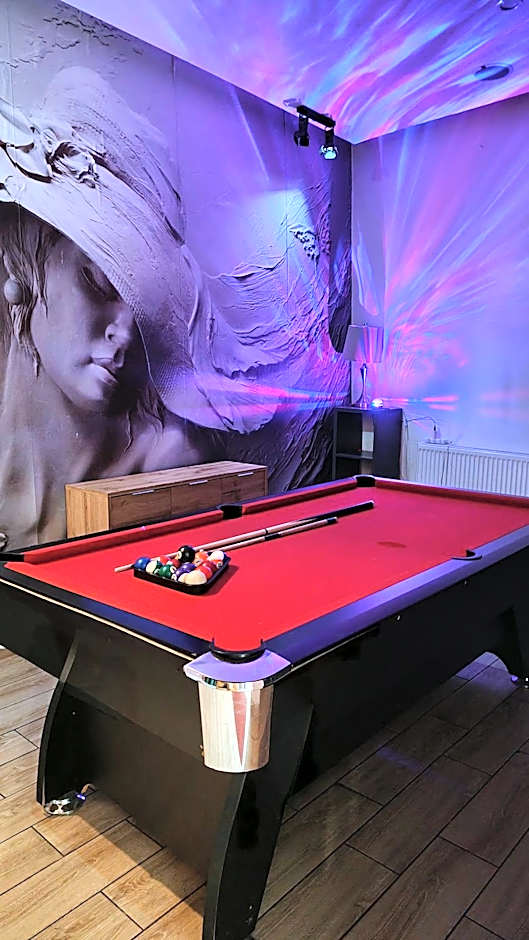 Apartamenty PRETTY WOMAN 100 m town square 24h - nocleg Bytom Chorzów Katowice