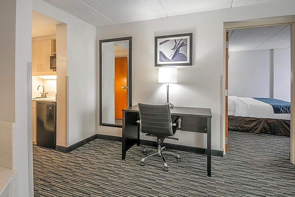 Comfort Inn University