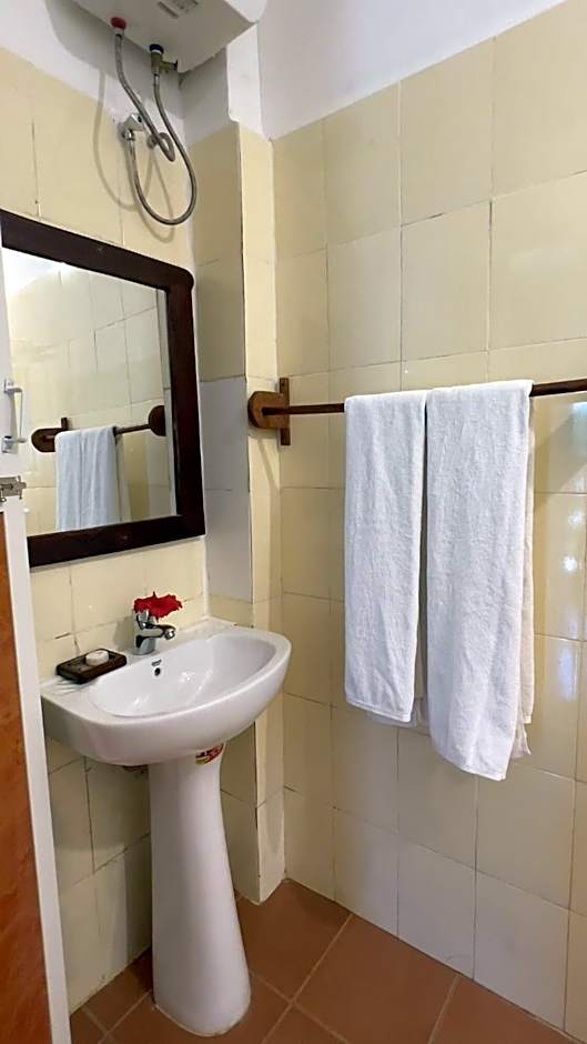 Albatross Ocean View Hotel