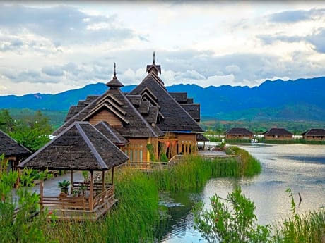 Royal Nadi Resort
