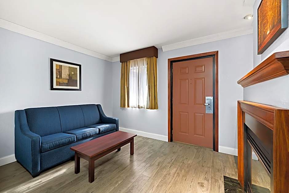 Village Haven Inn & Extended Stay