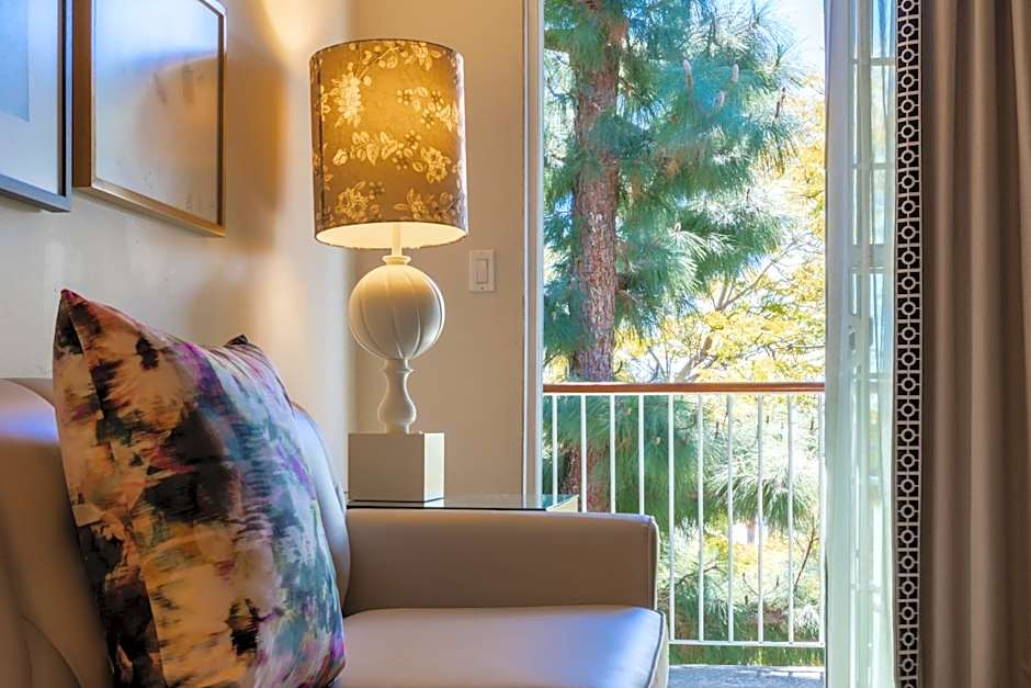 Chamberlain West Hollywood