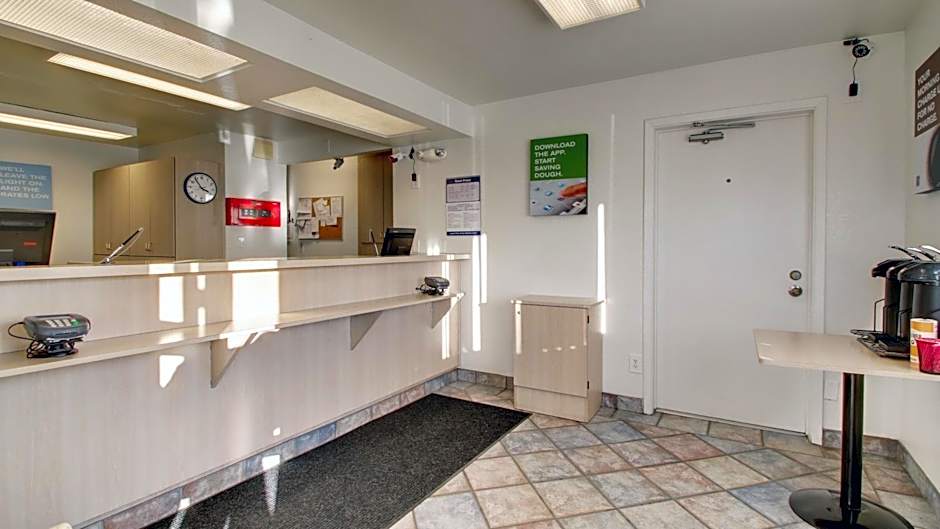 Motel 6-Owensboro, KY