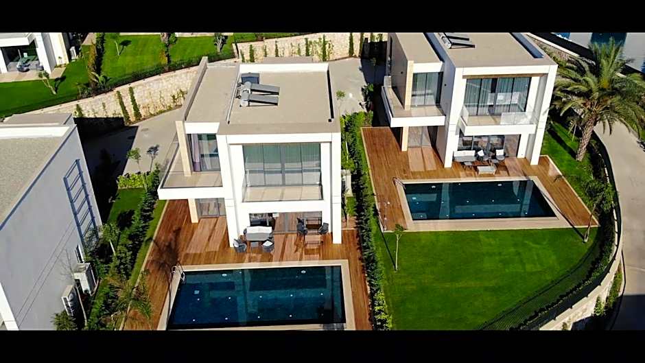 The Norm Collection Door'a Bodrum