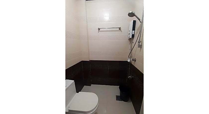 Adelaida Pensionne Hotel