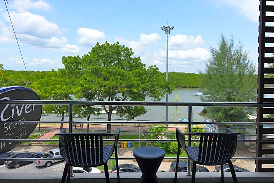 The River Scene Hotel