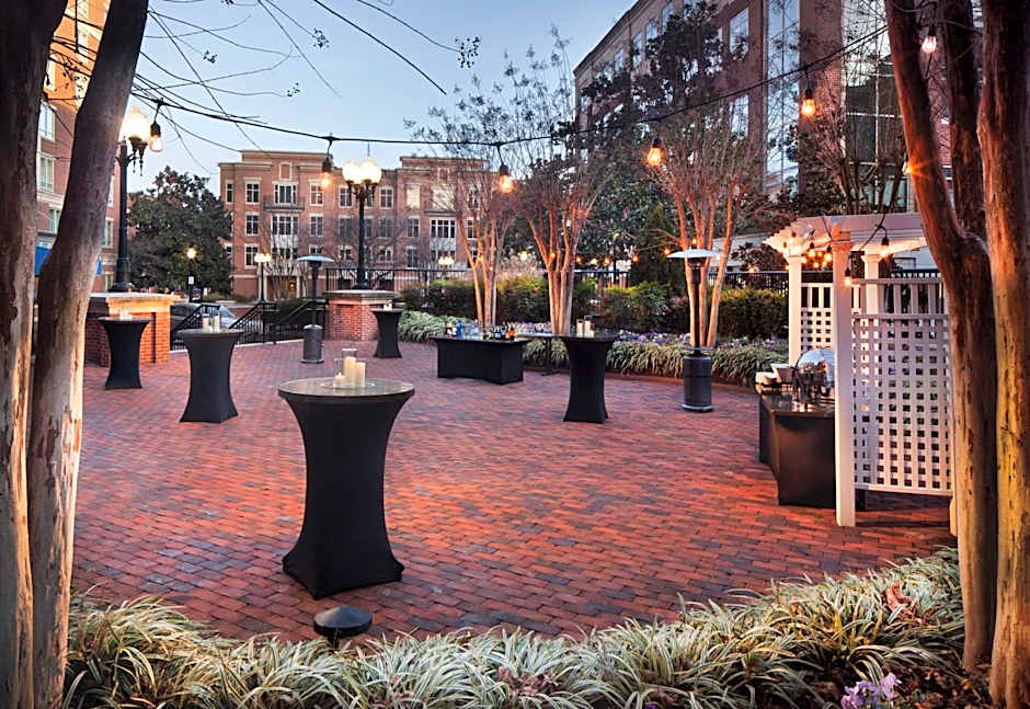 Hilton Alexandria Old Town