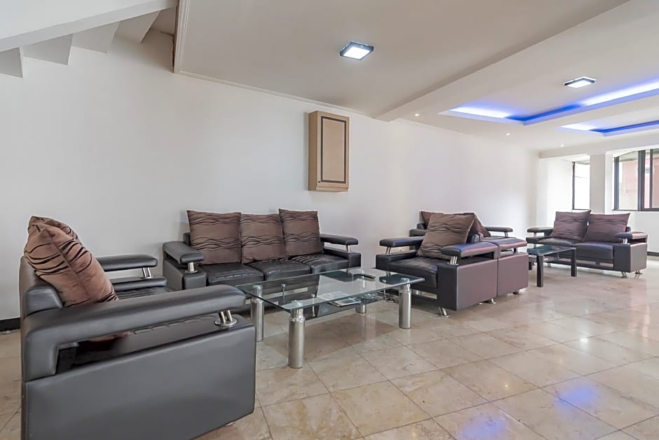 RedDoorz near Sukabumi Station 2