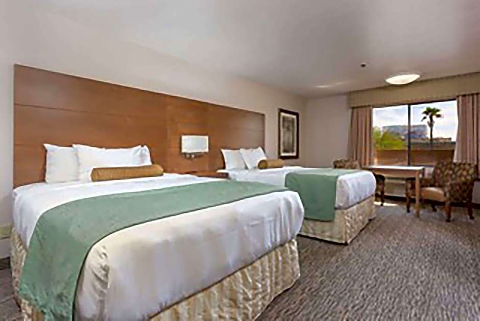 Yuma Inn and Suites
