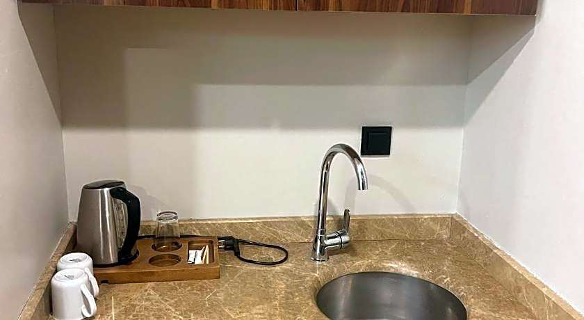 Blueway Hotel Historical