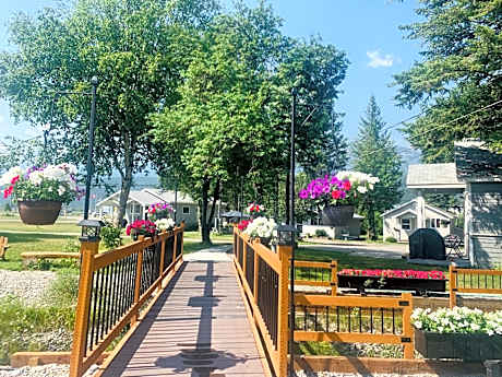 Brookside Motel