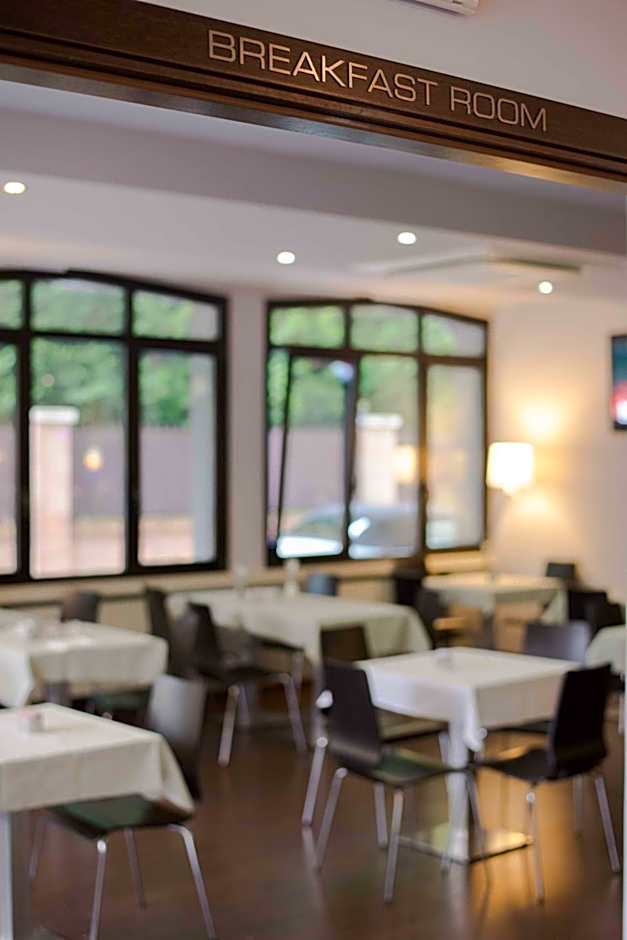 Hotel M14
