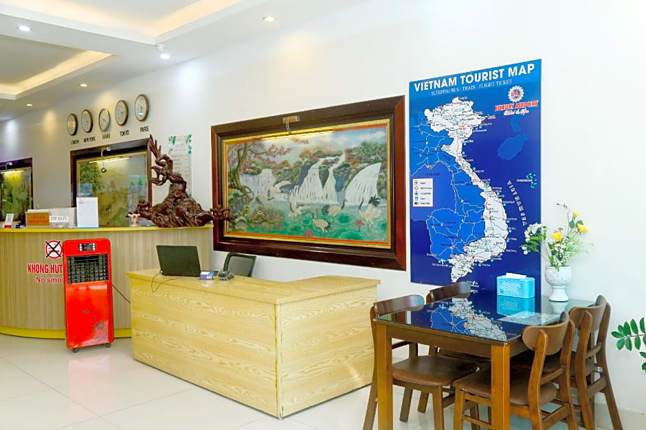 Luxury Airport Hotel & Spa