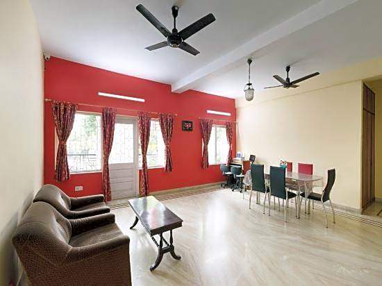 Falcon Guest House – Calcutta, LA