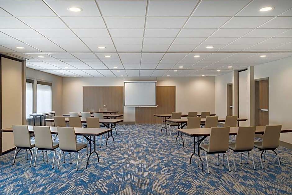 Holiday Inn Express & Suites Bozeman West By IHG