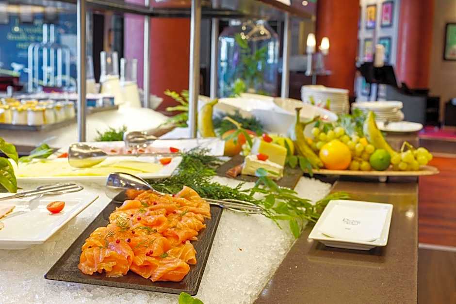 Golden Tulip Paris CDG Airport  Villepinte