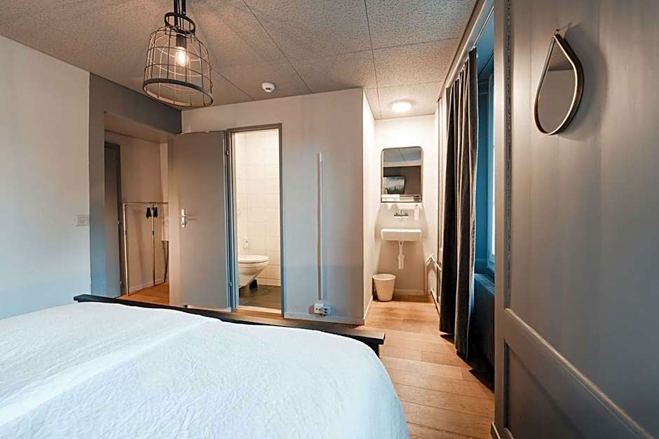 No8 Boutique Hotel - self check in