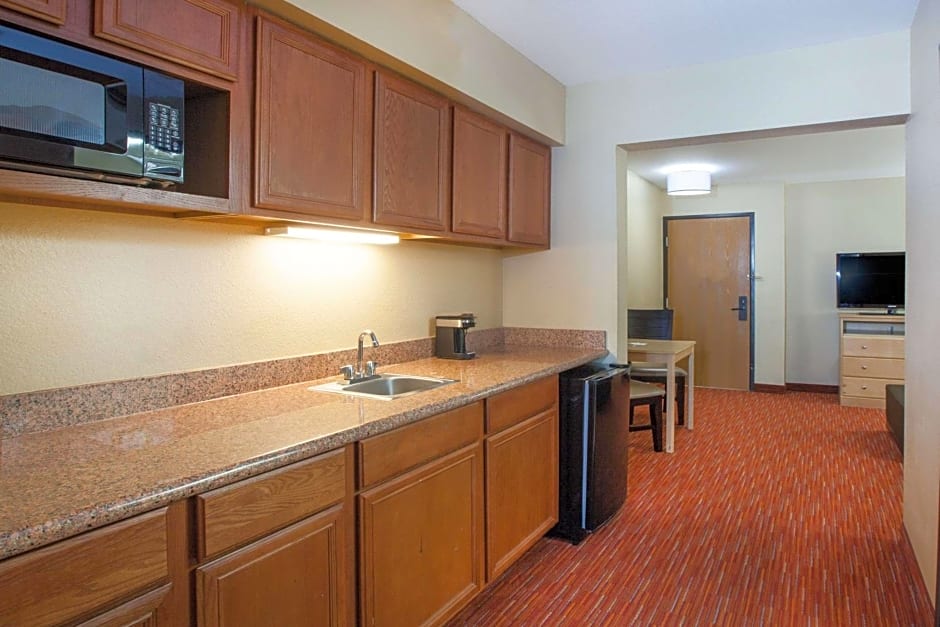 Hawthorn Suites by Wyndham Corpus Christi