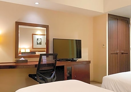 2 Single Beds Premium High Floor Lounge Access