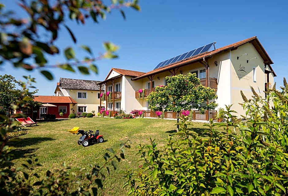 Hotel-Restaurant Teuschler-Mogg Bad Waltersdorf inklusiv Genusscard