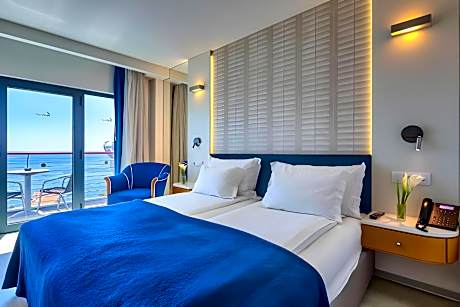 Superior Twin Room with Sea View