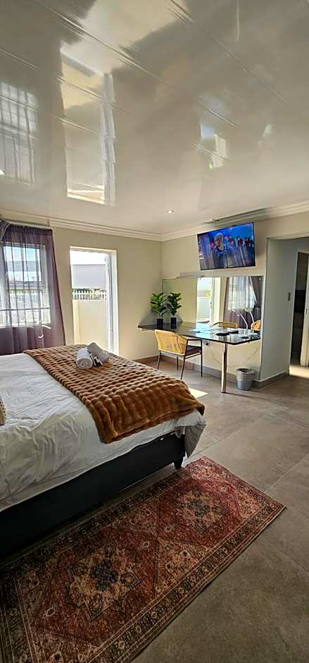 Lion Lodge