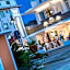 White Suite & Apartments
