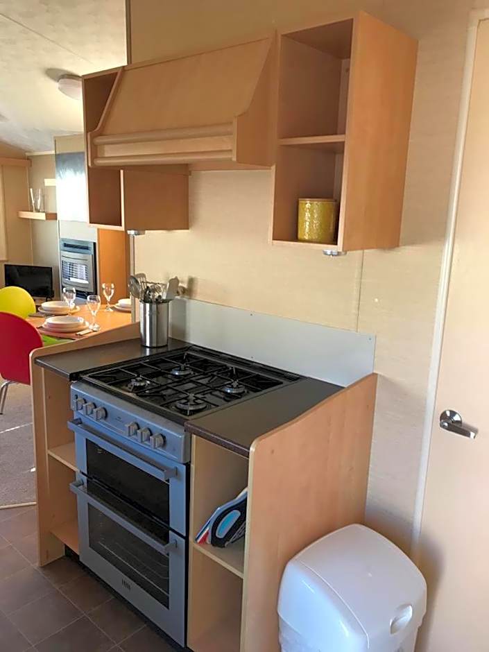 "Trinity" at Whitecliff Bay Isle of Wight- Yarborough View 4