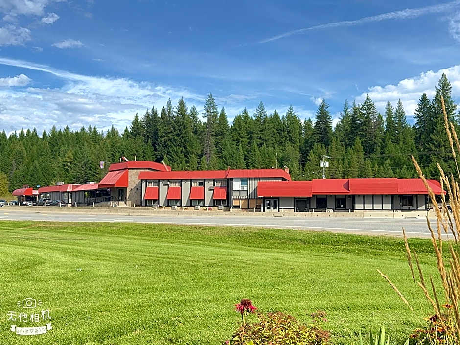 Photo 1 of 49 of Wells Gray Inn