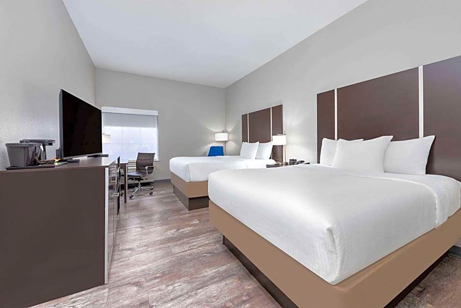 La Quinta Inn & Suites by Wyndham Tyler-University Area