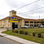 Scottish Inns & Suites Bay City, TX