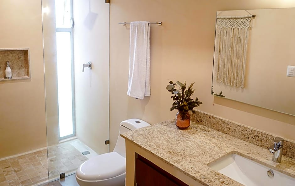 ARUNA TULUM-Luxury Studios & Apartments