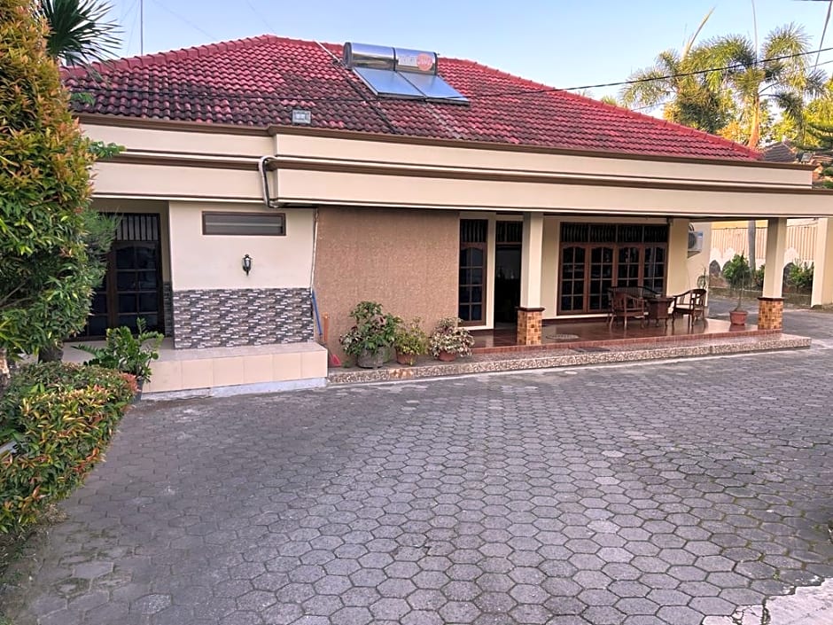 Hotel Winong Asri Pati