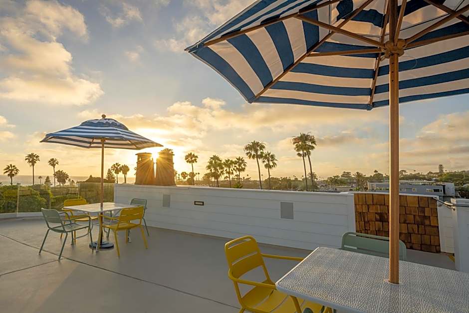 Cardiff By The Sea Lodge