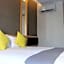 B Street Hotel