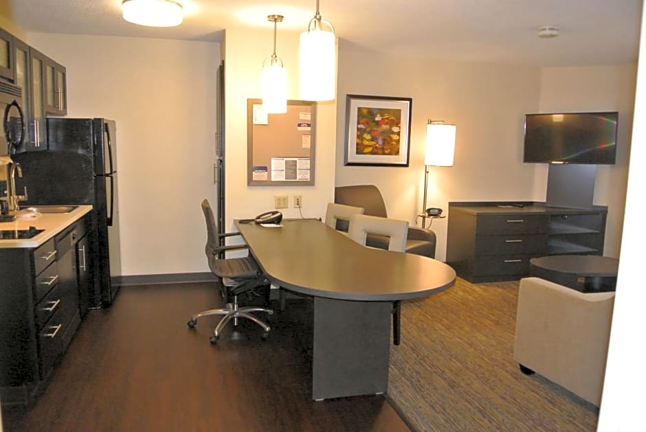 Candlewood Suites Washington-Fairfax