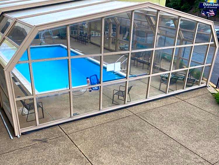 Days Inn by Wyndham Pittsburgh