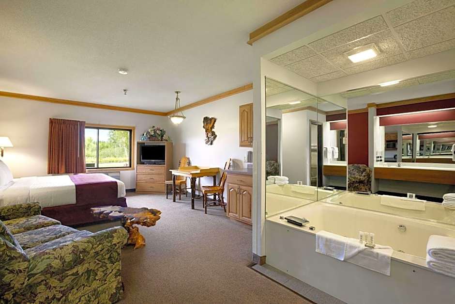 Super 8 by Wyndham Eveleth