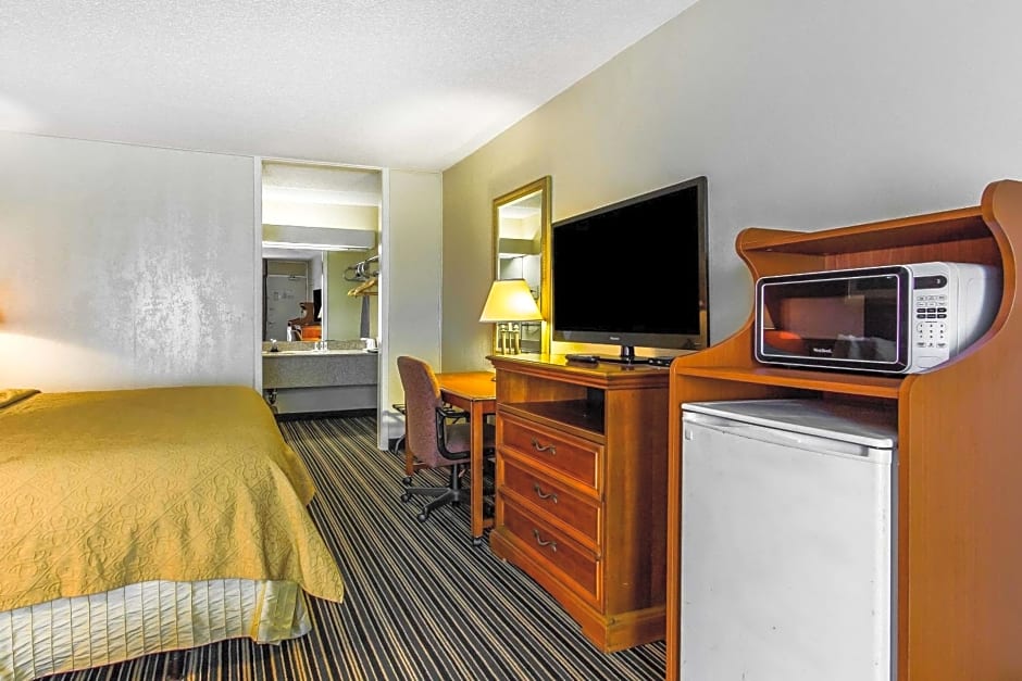 Quality Inn Opelika - Auburn