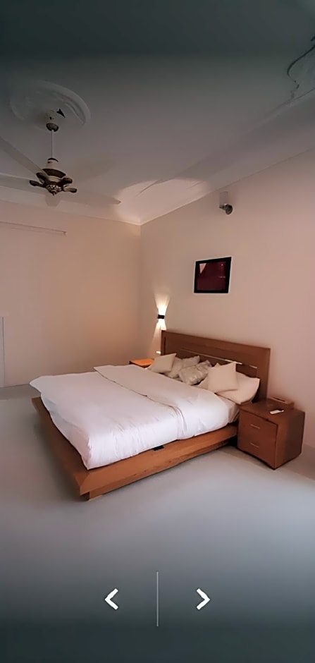 Sharjah Family Hotel